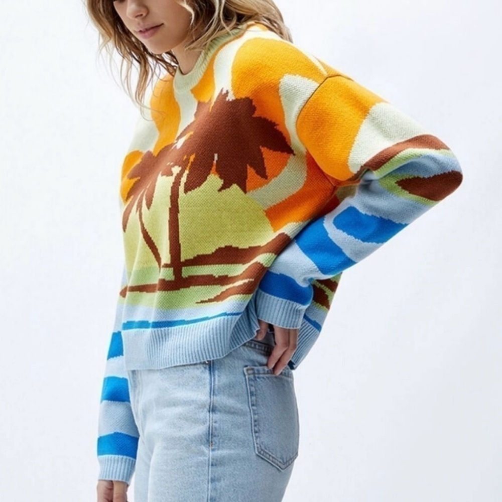 PacSun Tropical Sunset Multicolor Allover Graphic Crewneck Crop Sweater-…